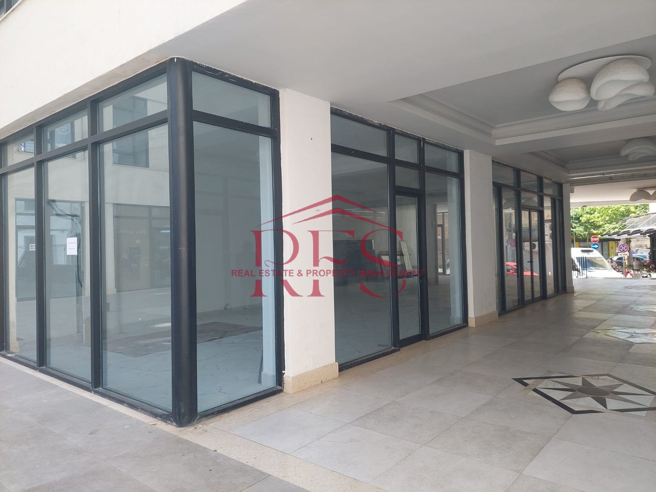 🏢 JEPEN ME QERA AMBIENTE BIZNESI NË QENDËR TE TIRANES