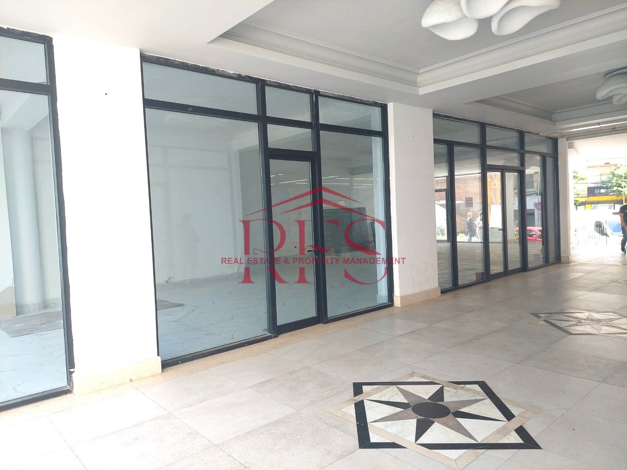 🏢 JEPEN ME QERA AMBIENTE BIZNESI NË QENDËR TE TIRANES