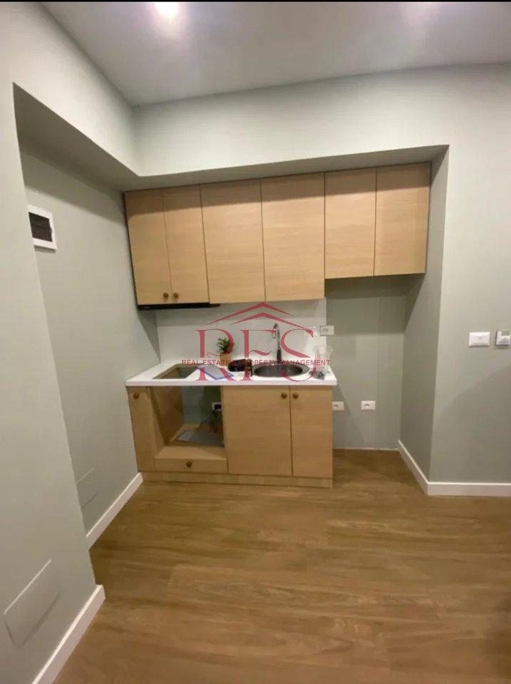 🏨 SHITET HOTEL NE VLORE TEK UJI I FTOHTE ME CMIMIN 1500000 Euro