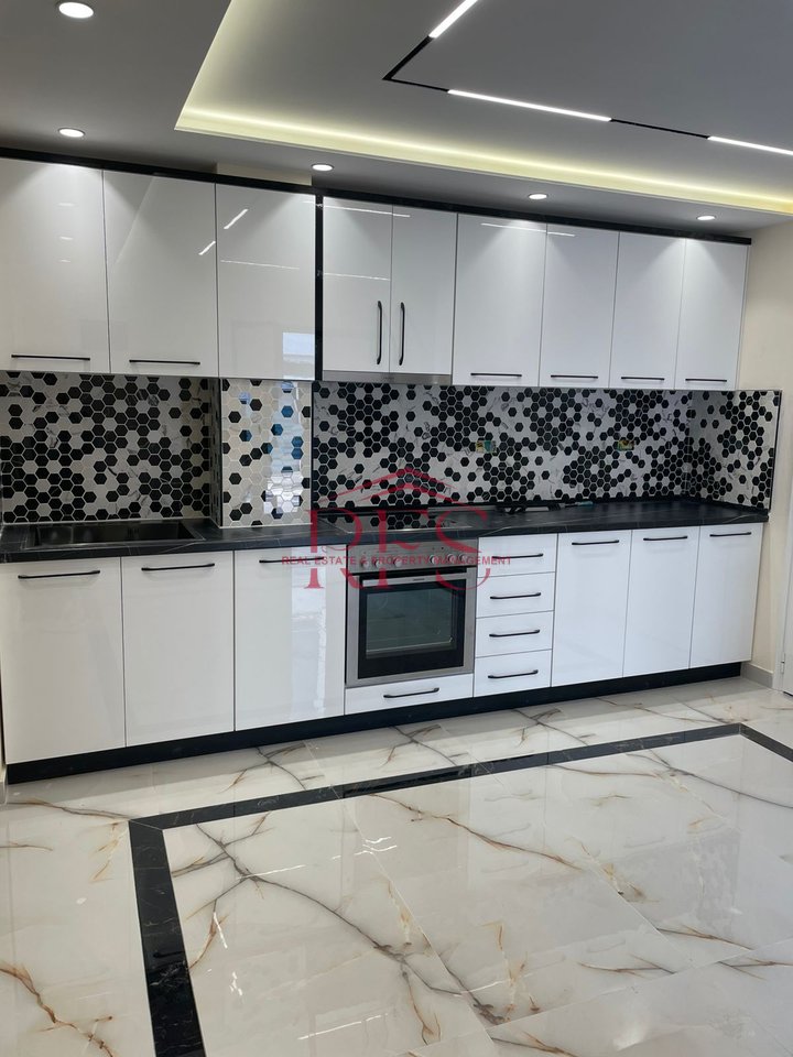 🔥🔥 JEPET ME QERA VILË 2-KATËSHE TE RRUGA E ELBASANIT 🔥🔥