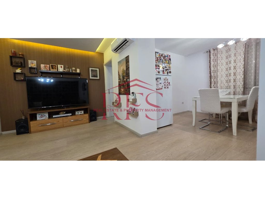 Gallery 01