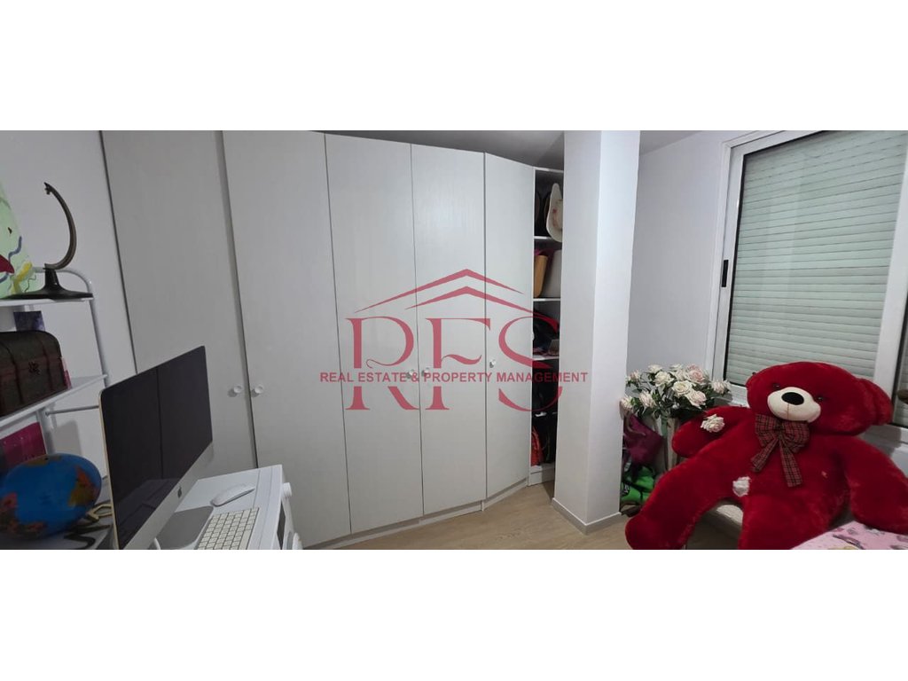 Gallery 01