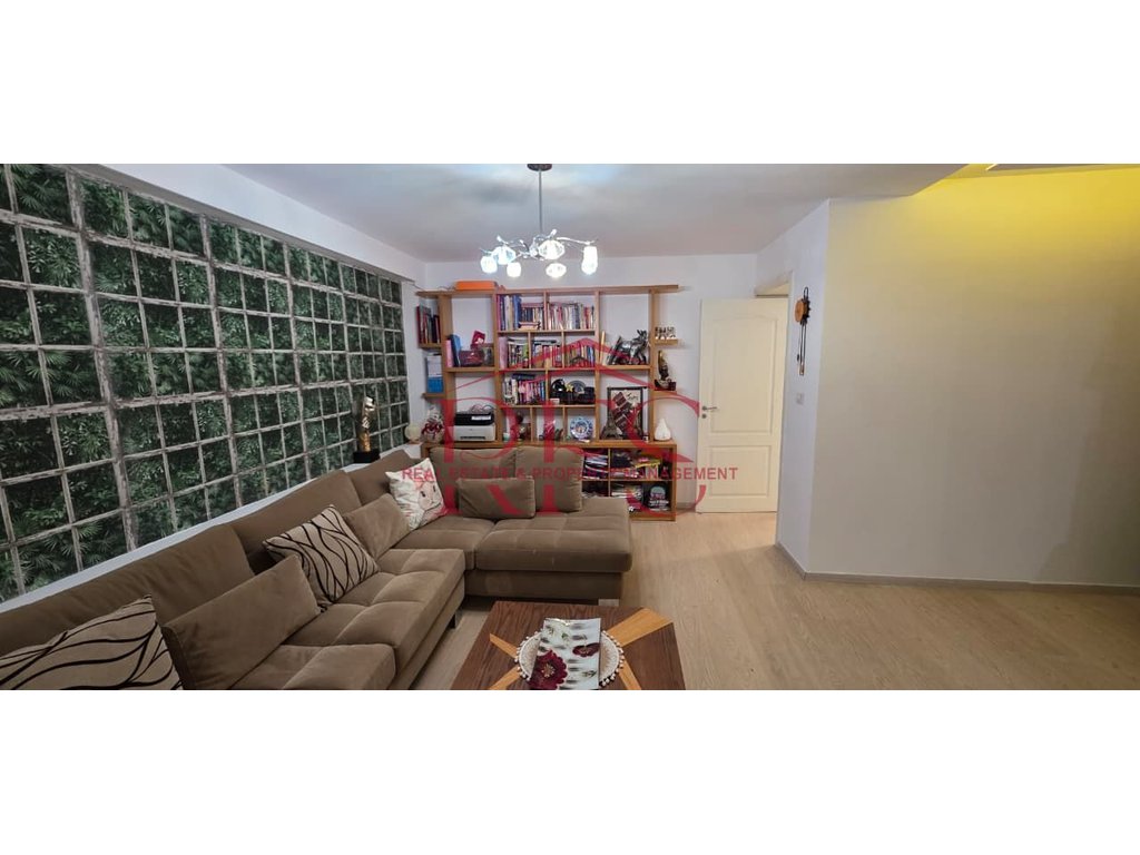 Gallery 01