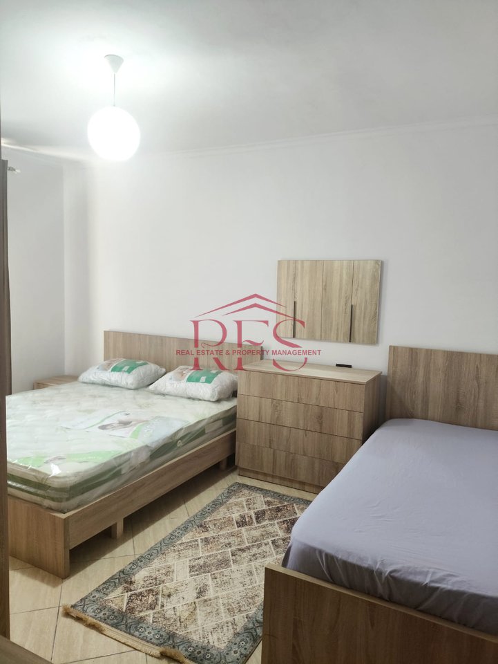 🏡 Appartamento 1+1 in Affitto per 40.000 Leke/mese – Di fronte alla Scuola "Bajram Curri"