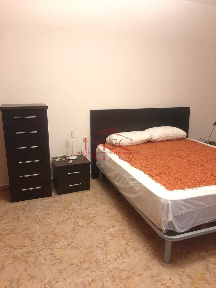Jepet  Apartament 2+1 me Qera në Qytet Student me Cmim 450 €uro,
