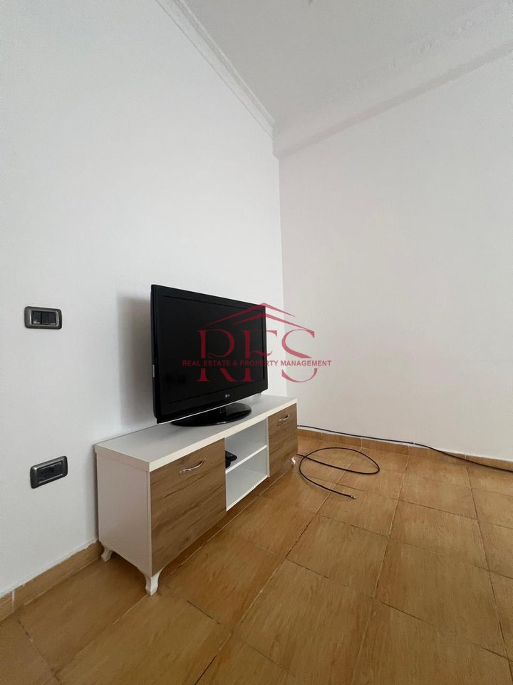 🏡 Jepet me Qira Apartament 1+1 ne 5 Maji, 400 mije leke