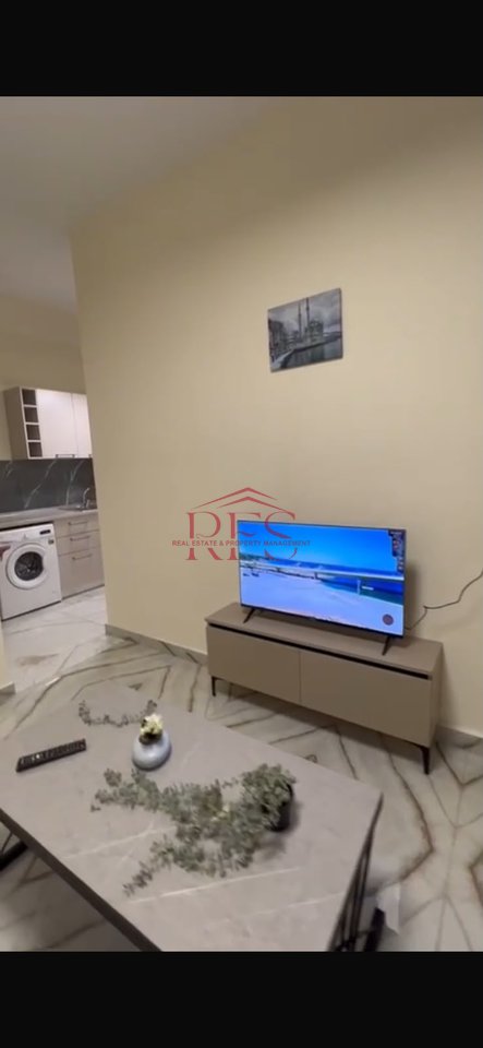 🏡 Jepen Dy Hyrje 1+1 me qera, ne Ali Dem pranë Mangalemit