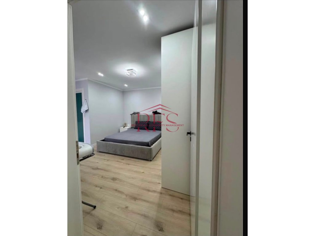 Gallery 01