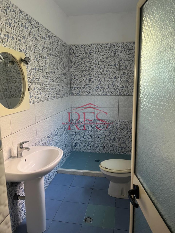 🏡 Jepet nje Hyrje 2+1📍 Në Ali Dem afer Mangalemit, 400 MIJE LEKE