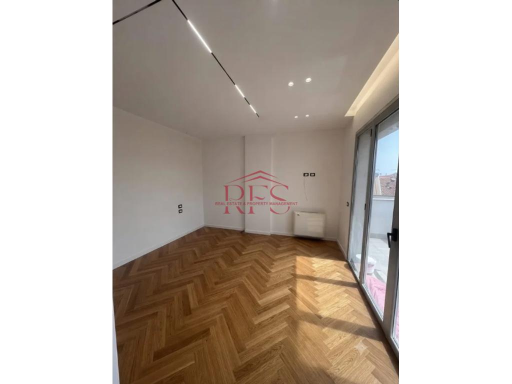 Gallery 01