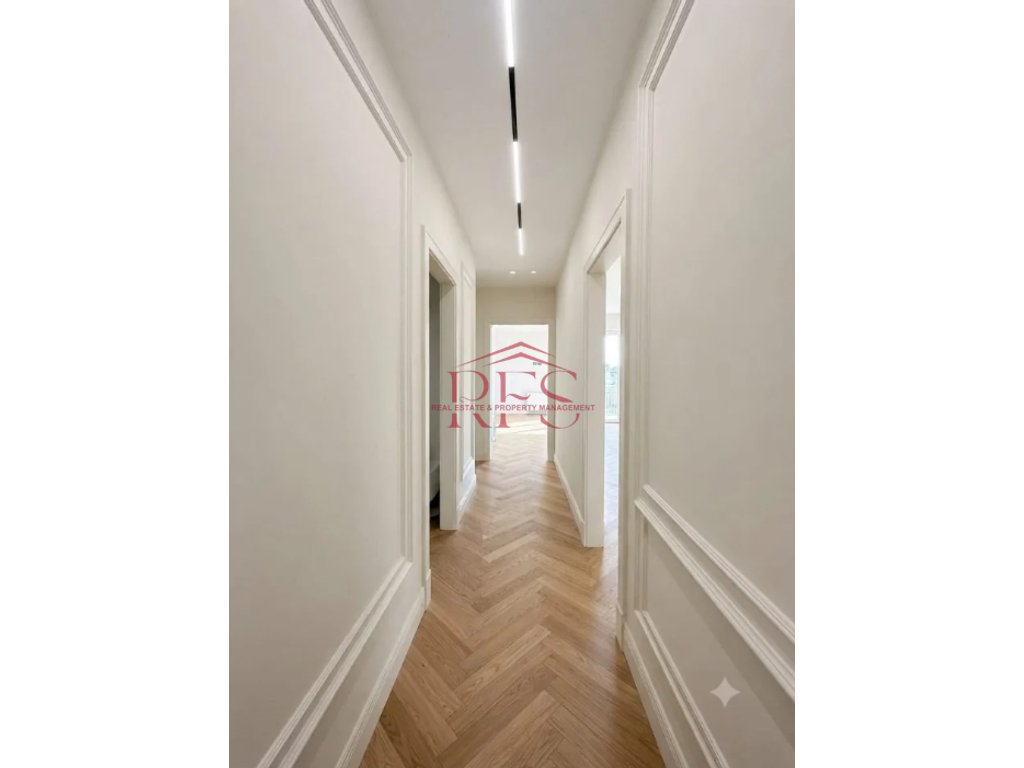 Gallery 01