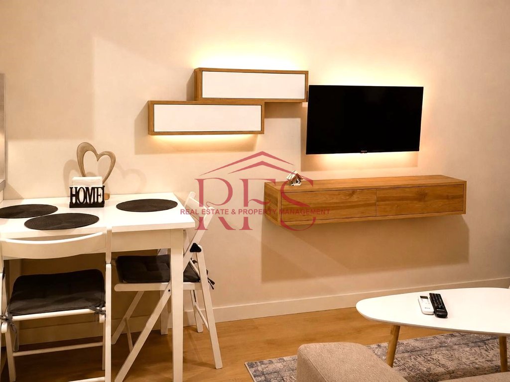 Gallery 01
