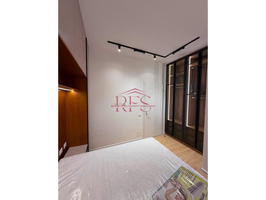 Gallery 01