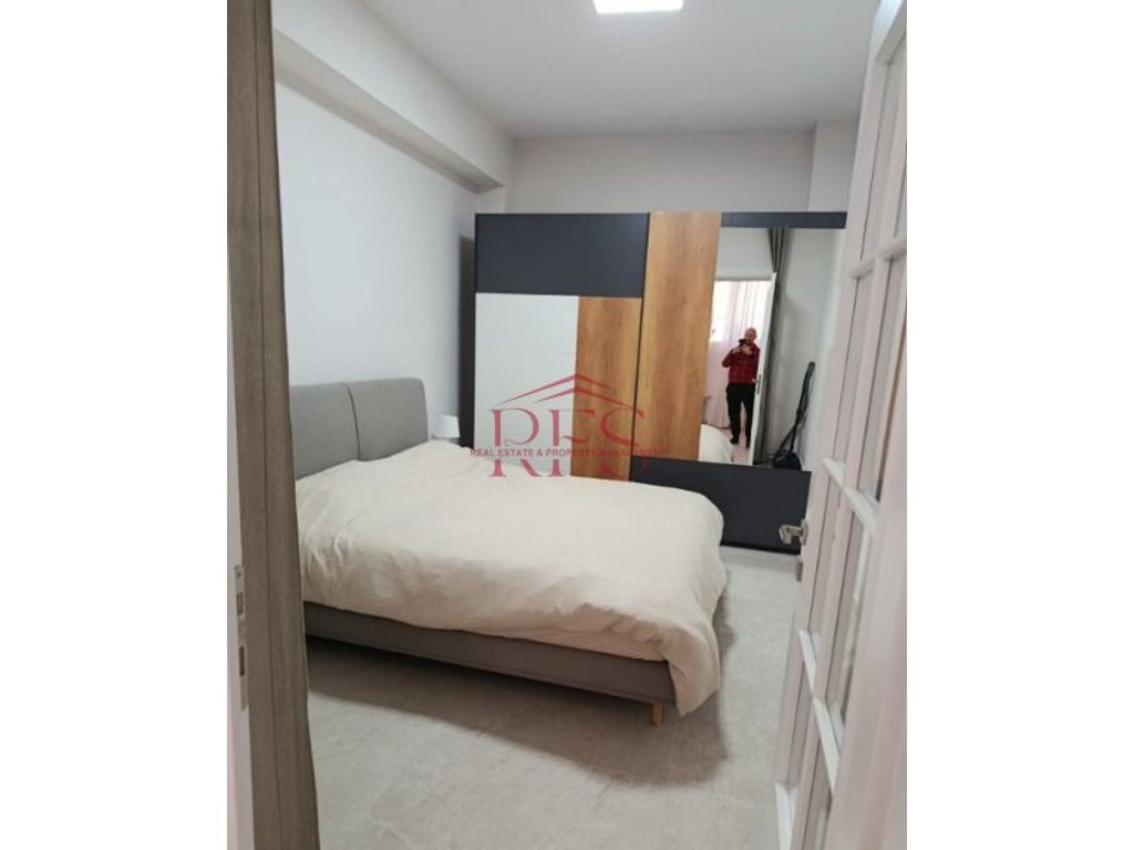 Gallery 01