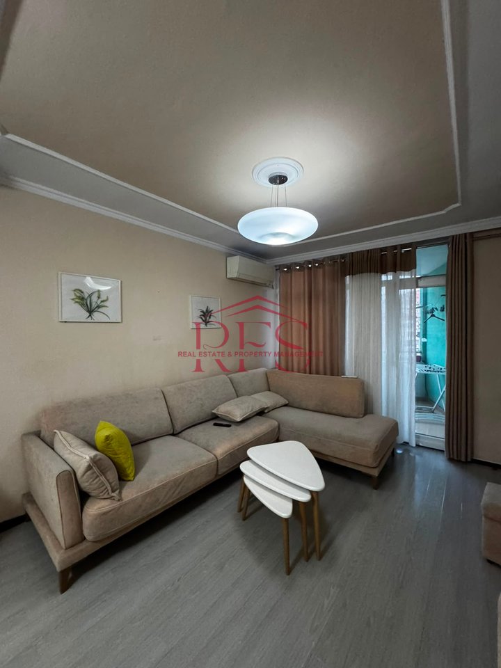 🏡 Jepet Apartament me Qera tek Komuna e Parisit