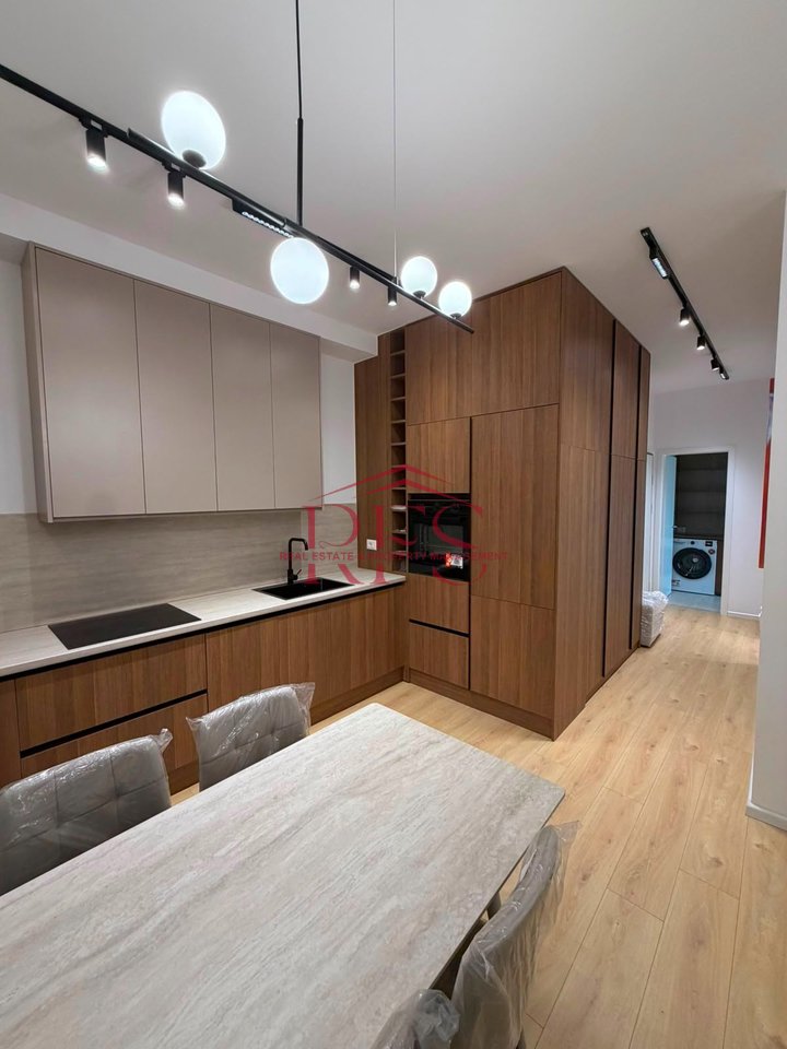 🏡 Apartament 1+1 me qera – Mangalem I Kompleksi Kadiu per 550 € / muaji