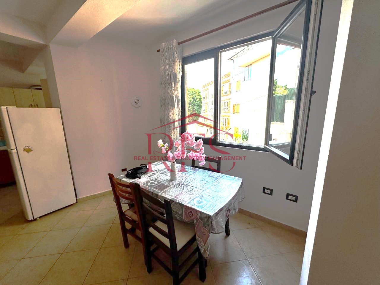 🏡 Jepet me qera 2+1 – te Vilat Gjermane | 50,000 lek/muaj 📍