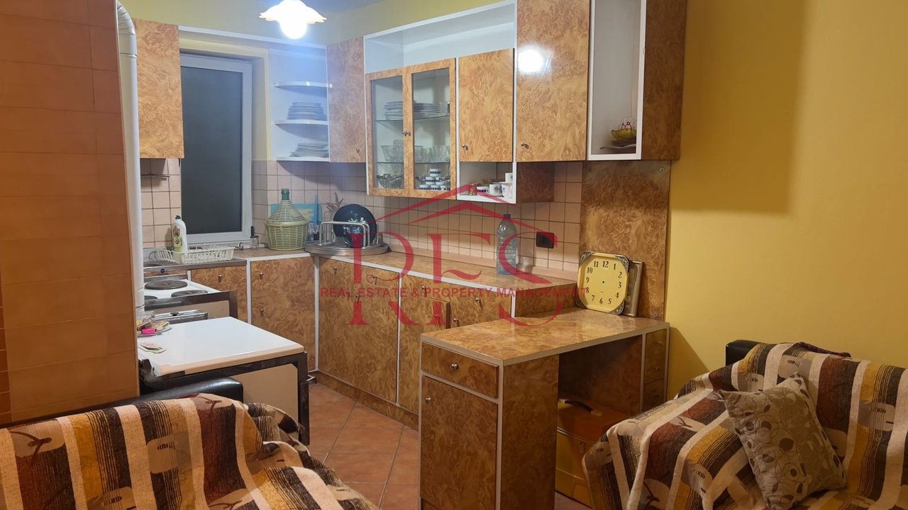 🏡 Jepet apartament me qera 2+1 te Ministria e Jashtme afer Brrylit 💵50.000L/muaji