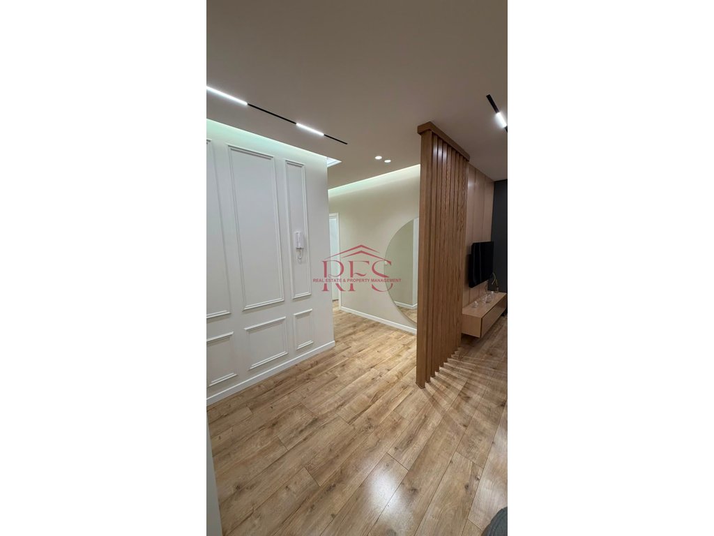 Gallery 01