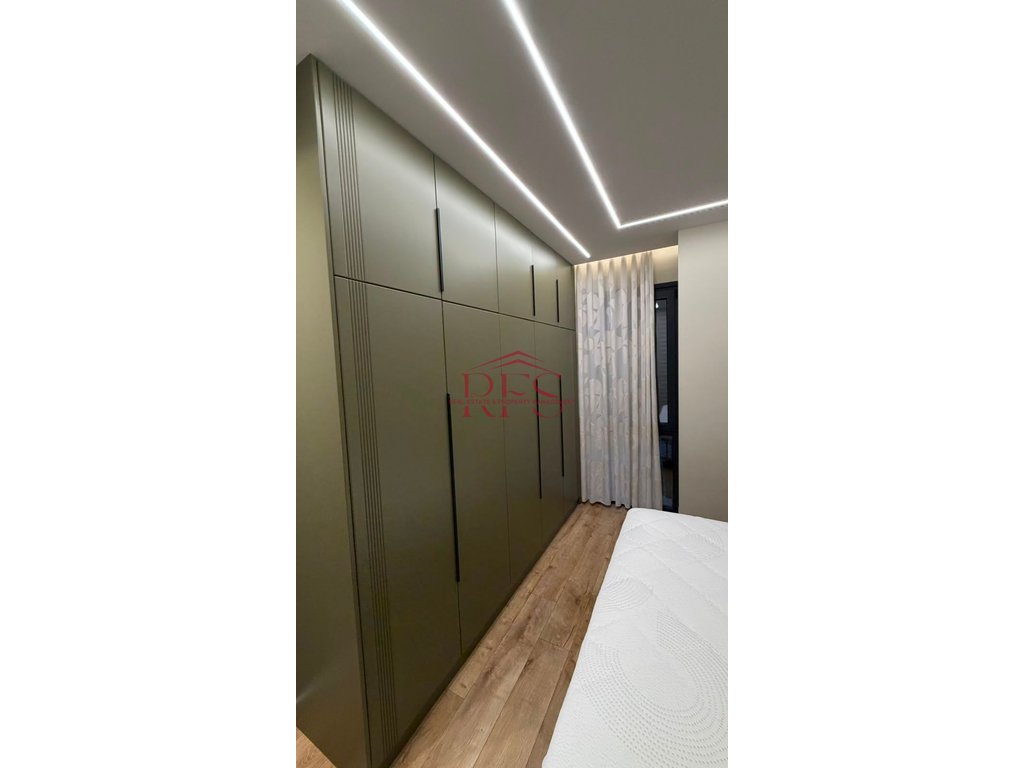 Gallery 01