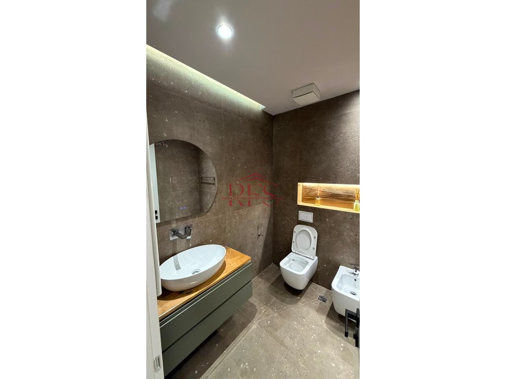 Gallery 01