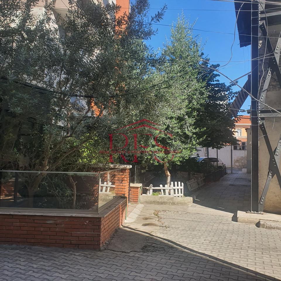 🏠 HYRJE ME QERA 450 EURO – NË QENDËR TË TIRANËS