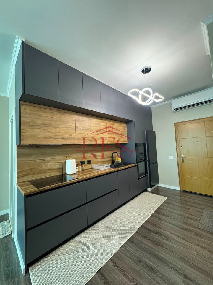 🏠 Appartamento 1+1 in affitto – Terminal degli autobus Nord | 55.000 lek/mese