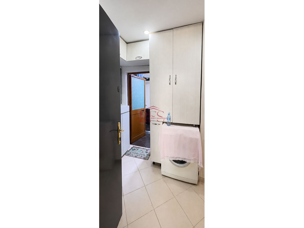 Gallery 01