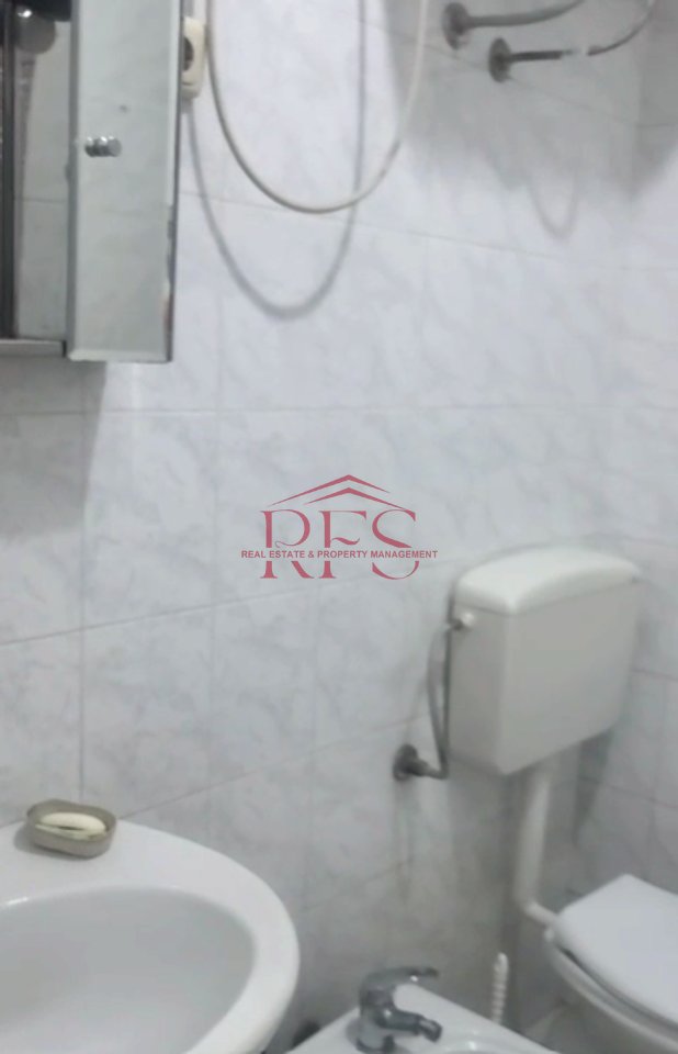 ✅Jepet hyrje me qera 1+1 per 400 euro 📍 Medreseja