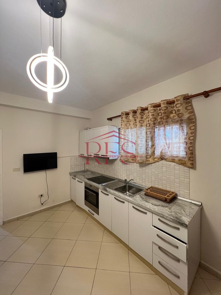 🏡 OKAZION – Jepet me qera apartament 2+1📍 Prane Fakultetit Ekonomik