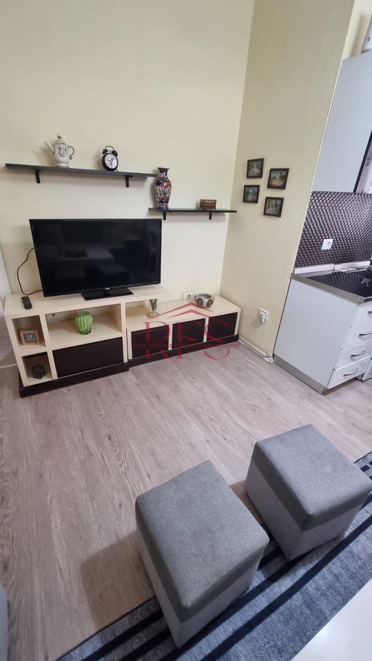 Apartment 2+1 for rent – Kavaja Street opposite Square 21 and Deliorgj