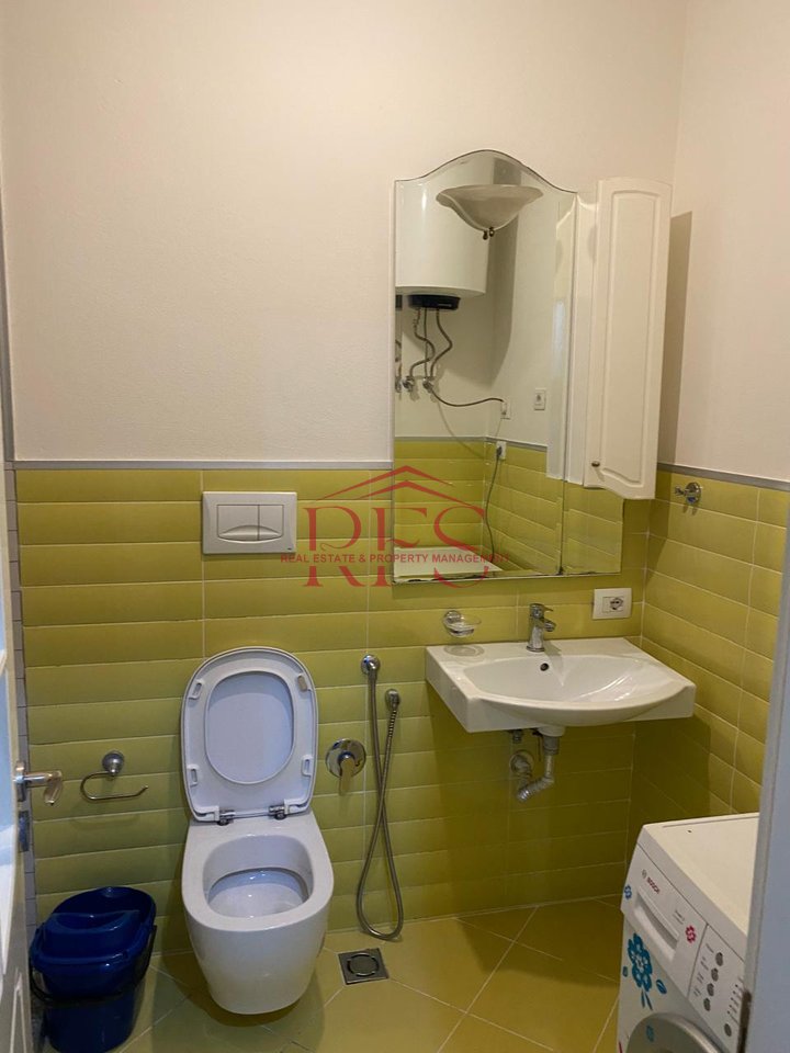 2+1 apartment for rent, Astir 500 thousand lek.