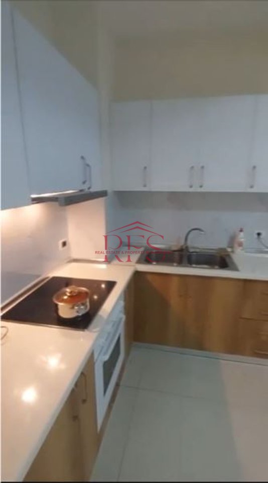 JEPET ME QIRA APARTAMENT 2+1 NE BRRYL (PËRBALLË MATERNITETIT)