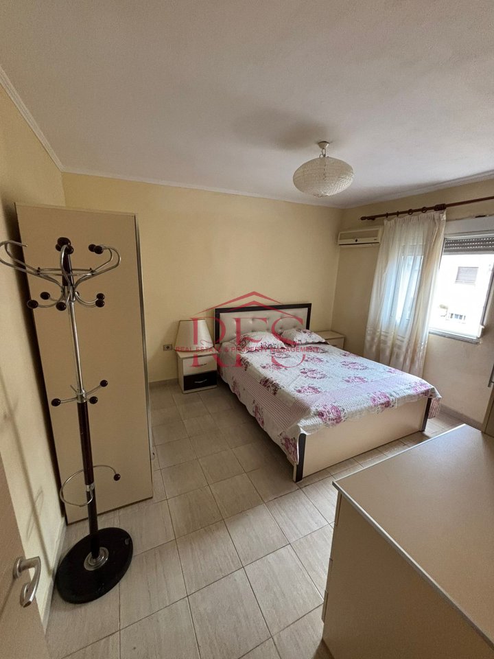 🏠 Shitet Apartament 1+1 Fillim Ali dem pas Shkolles 1 Maji