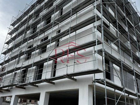 📍 Shitet Apartament 1+1 – Paskuqan, Afer Unazës