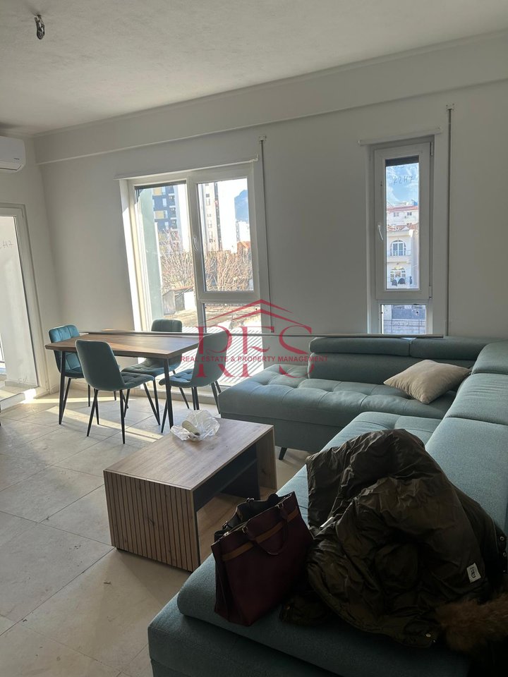 📍 Jepet me Qera Apartament 1+1 – 5 Maj,pas concordit