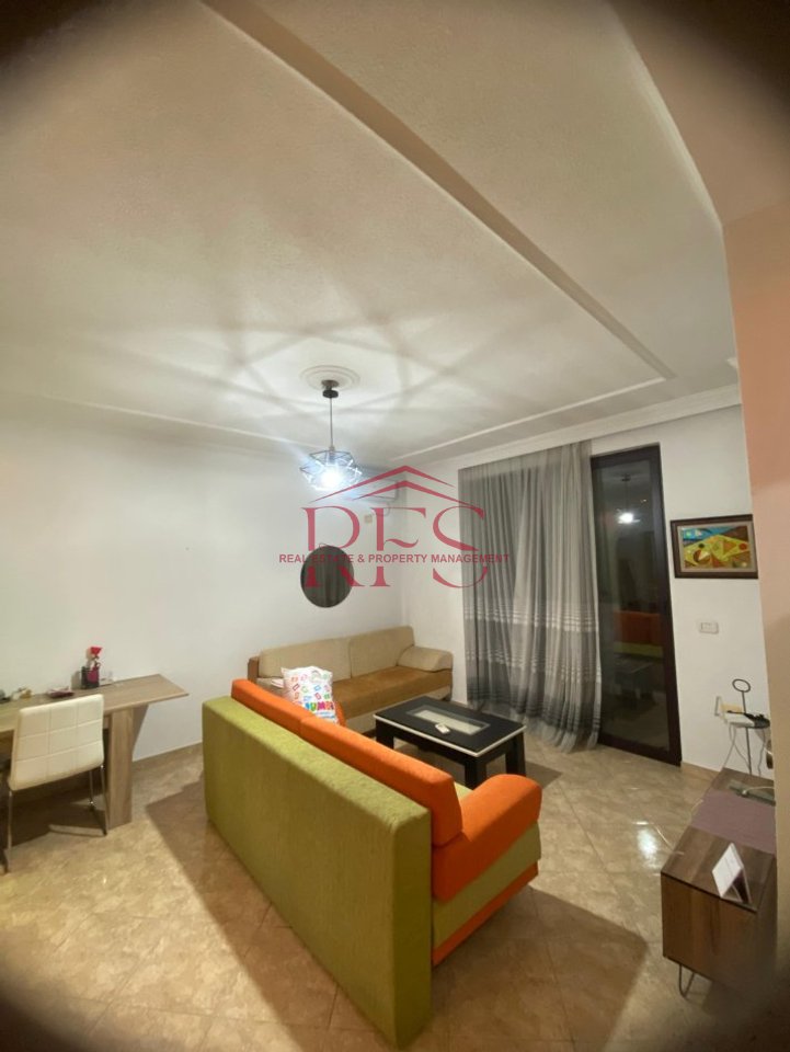 🏡 Affittasi appartamento 2+1+2 vicino alla Scuola Harry Fultz presso la Stazione Ferroviaria