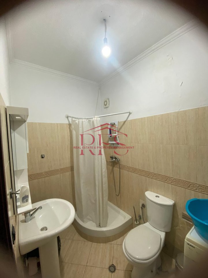 🏡 Affittasi appartamento 2+1+2 vicino alla Scuola Harry Fultz presso la Stazione Ferroviaria