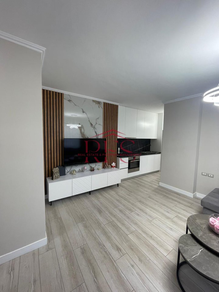 Jepet me qera apartament 1+1 – Rruga e Kosovareve