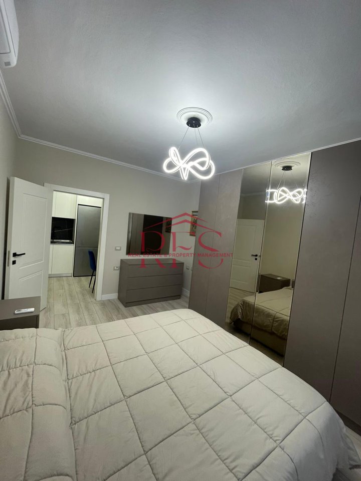 Jepet me qera apartament 1+1 – Rruga e Kosovareve