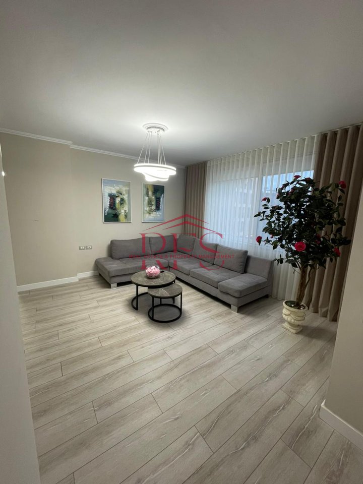 Jepet me qera apartament 1+1 – Rruga e Kosovareve