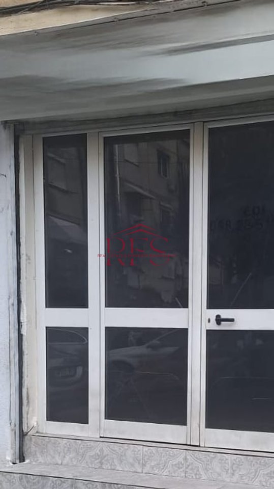 SI AFFITTA LOCALE COMMERCIALE – STRADA DI KAVAJË