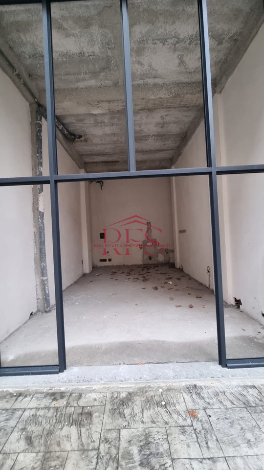 BUSINESS PREMISES FOR SALE – ASTIR