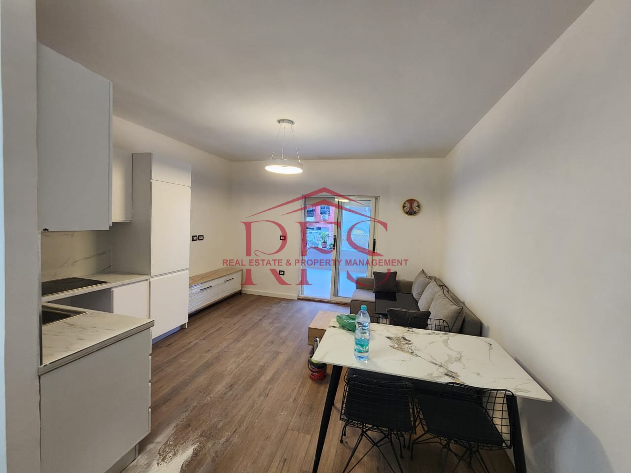 📍 Shitet Super Apartament 1+1 i mobiluar ne Komunen e  Parisit