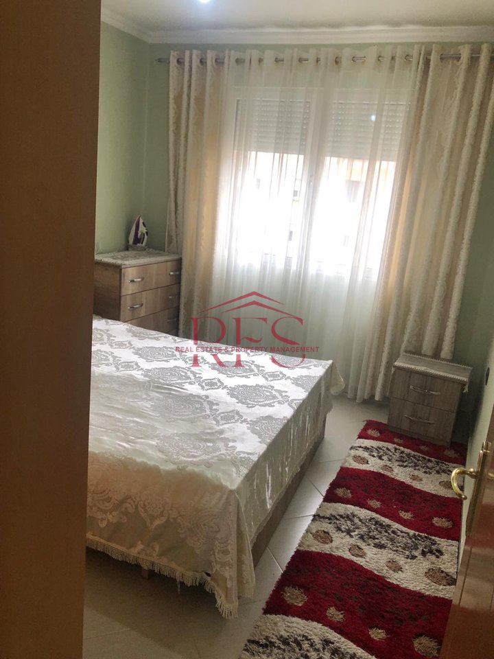 Jepet me qira apartament 2+1 – Myslym Shyr afer me Rrugen Muhamed Gjollesha