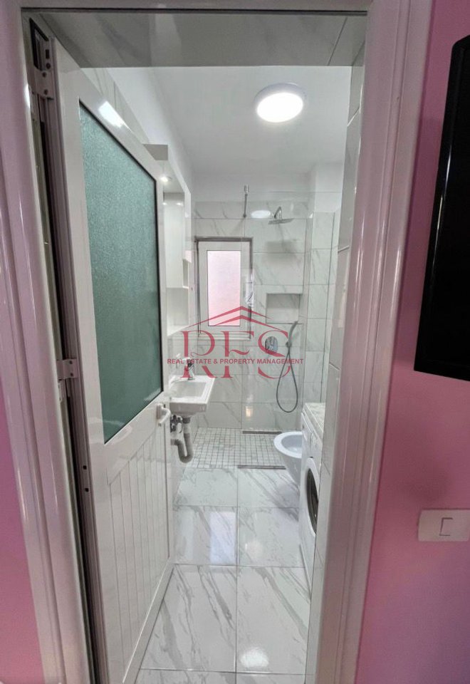 Furnished studio apartment for rent in Student City.