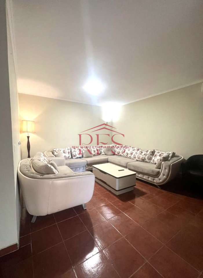 ✅️Jepet me Qira 3+1+2 tek Komuna e Parisit