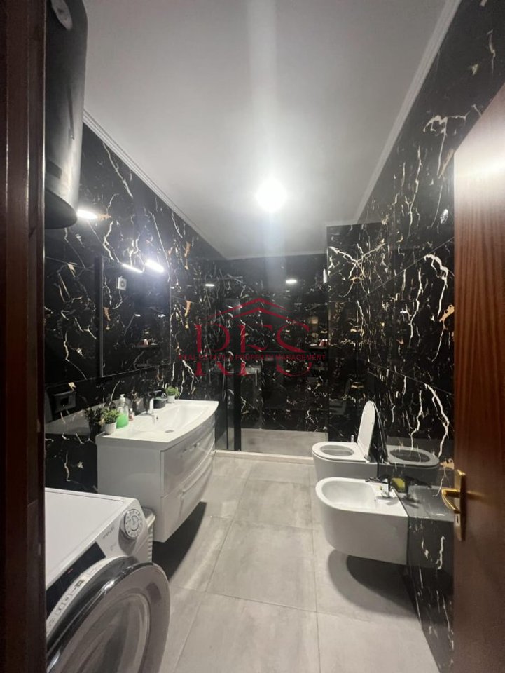 ✅️Jepet me Qira 3+1+2 tek Komuna e Parisit