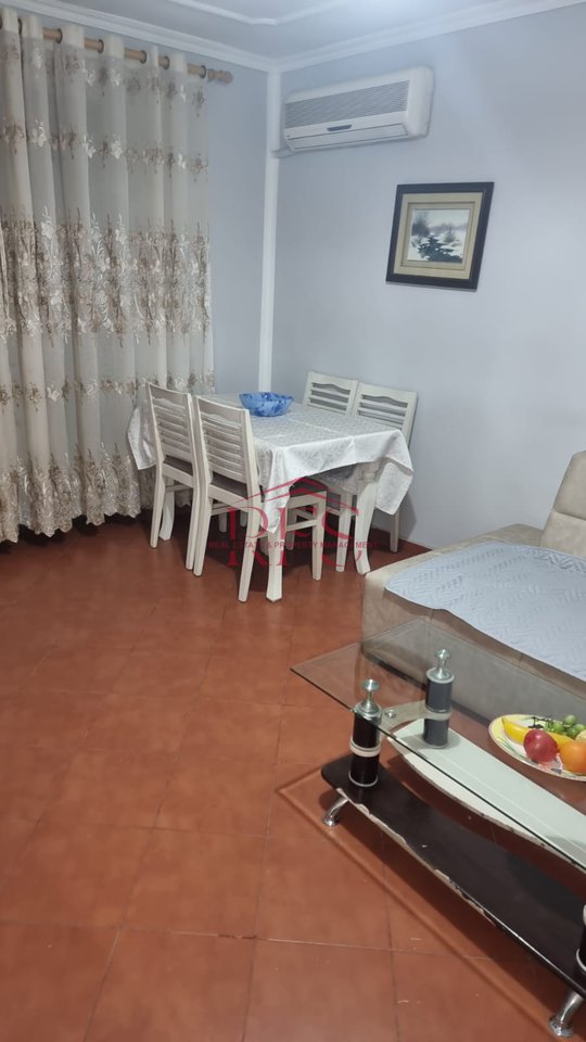 A 2+1 apartment is for rent, 500 thousand lek at SPAK.