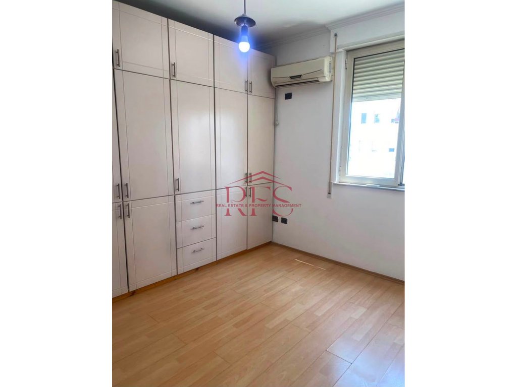 Gallery 01